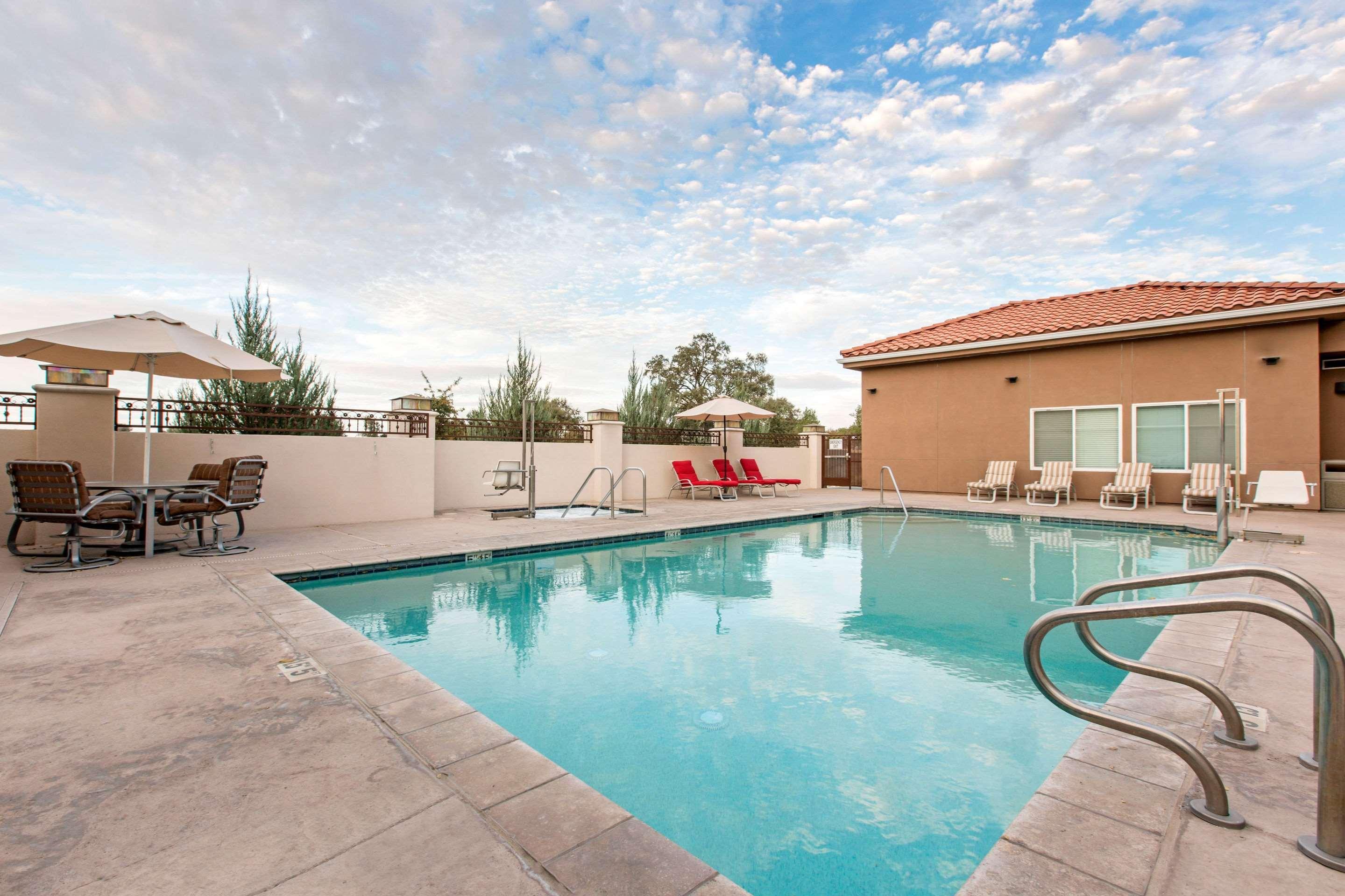 The Oaks Hotel & Suites Paso Robles Εξωτερικό φωτογραφία
