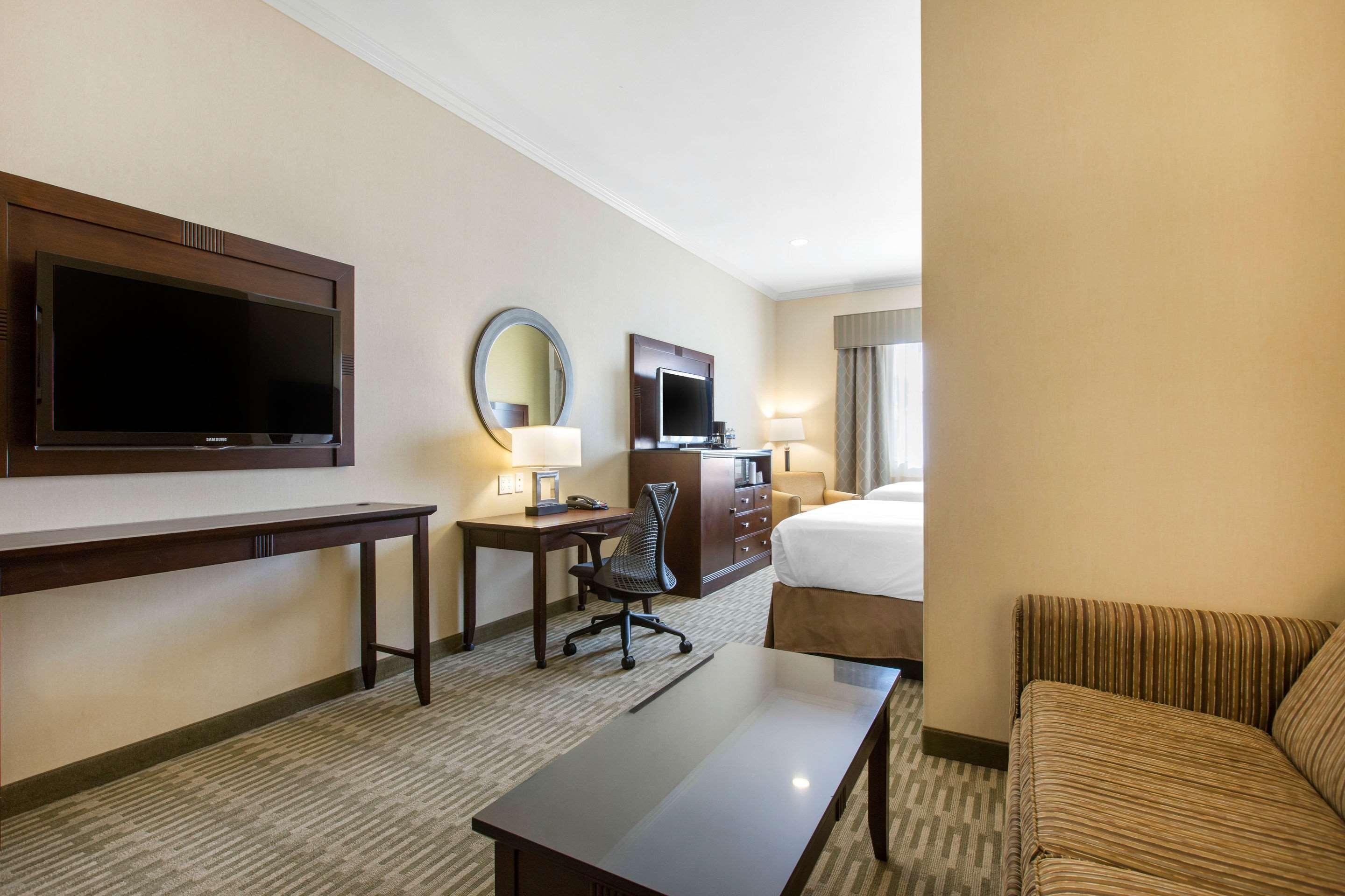 The Oaks Hotel & Suites Paso Robles Εξωτερικό φωτογραφία