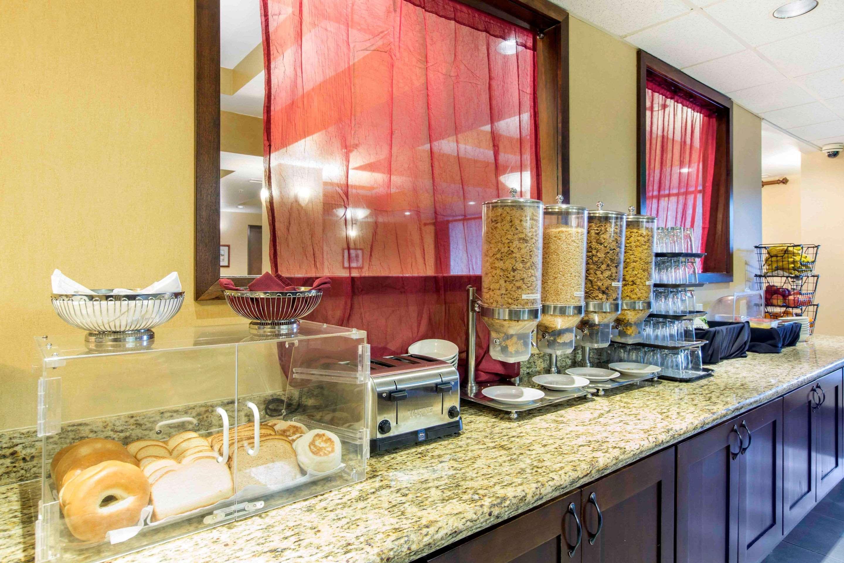 The Oaks Hotel & Suites Paso Robles Εξωτερικό φωτογραφία